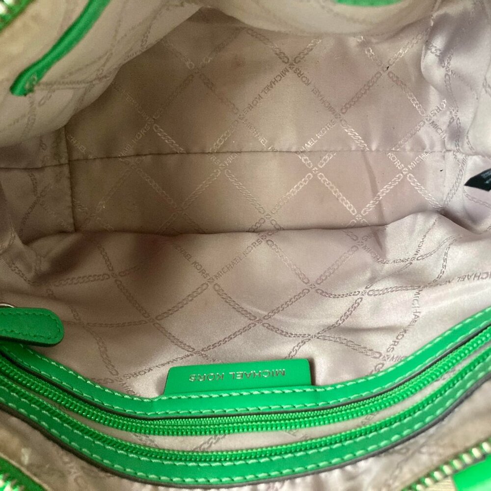 Michael Kors Sullivan Logo Convertible Top Zip Tote. - Picture 4 of 9